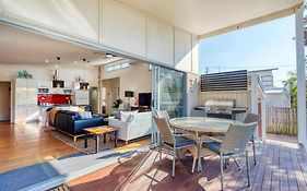Delightful Dicky Beach Holiday House